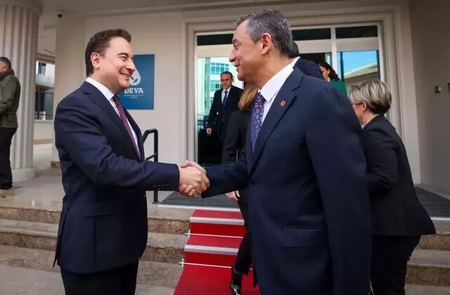 Ali Babacan’dan Özgür Özel’e rest: Kavga çıkar