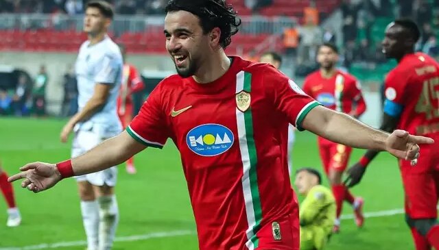 Amedspor, Adana Demirspor’a gol oldu yağdı