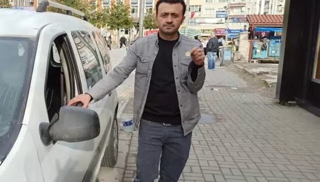 Aracını altın karşılığında satışa çıkardı! Bakın kaç gram istiyor