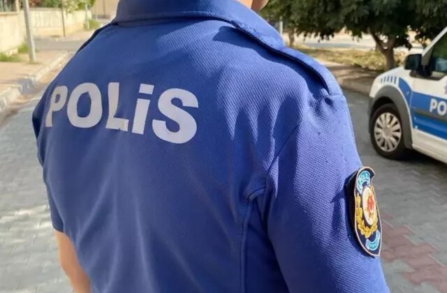 Aracını muayene götüren polis memurunu döverek öldürdüler