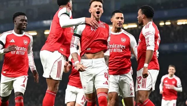 Arsenal, İngiltere Lig Kupası’nda finale yükseldi