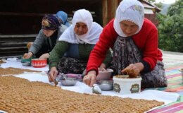Bu tatlı sadece bir mahallede var! Yazın bin bir zahmetle yapılıyor, kışın afiyetle yeniyor