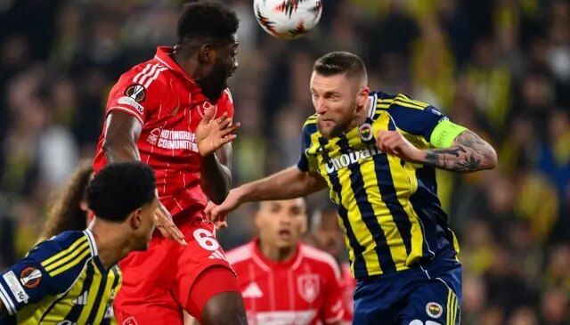 Atılan manşetleri görmeniz lazım! Ada basınından Fenerbahçe’ye olay sözler