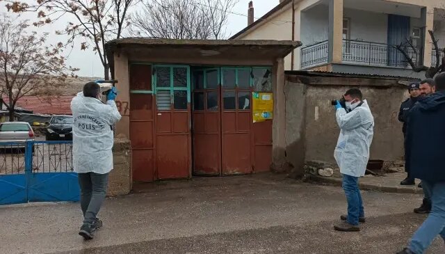 Av tüfeğiyle kazara kendini vuran veteriner, ağır yaralandı