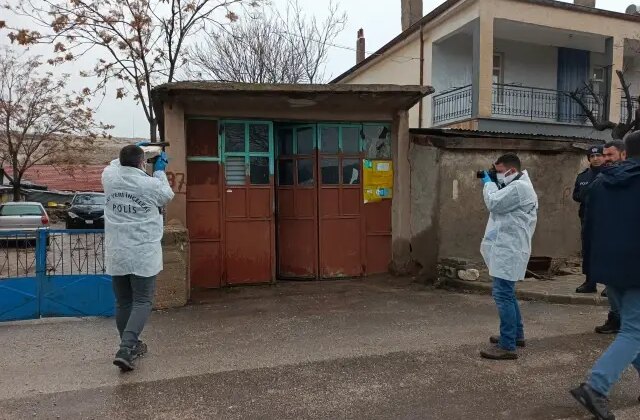 Av tüfeğiyle kazara kendini vuran veteriner, ağır yaralandı