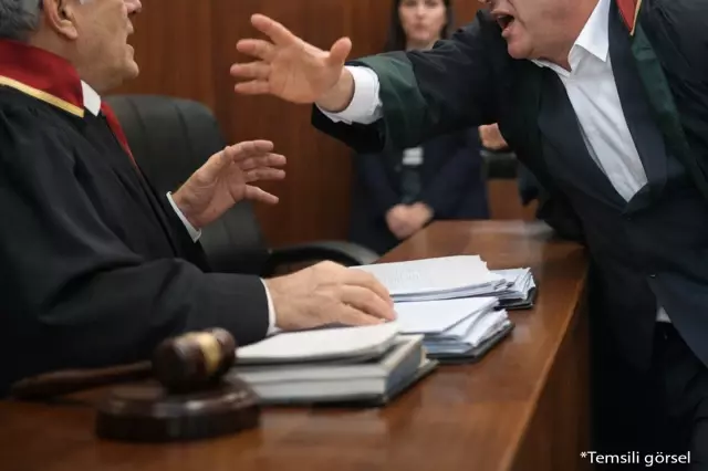 avukatta bunu yaparsa hakime saldirdi hemen 19553795 7256 o