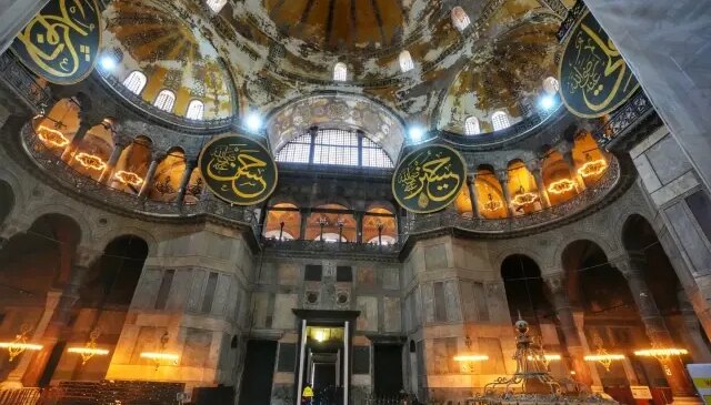 Ayasofya’da Cumhuriyet tarihinin en kapsamlı restorasyonu gerçekleştiriliyor