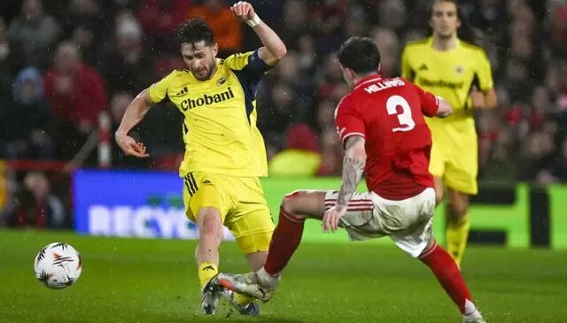 Aynı detaya dikkat çektiler! Bütün İngiltere’de Fenerbahçe’yi konuşuyor