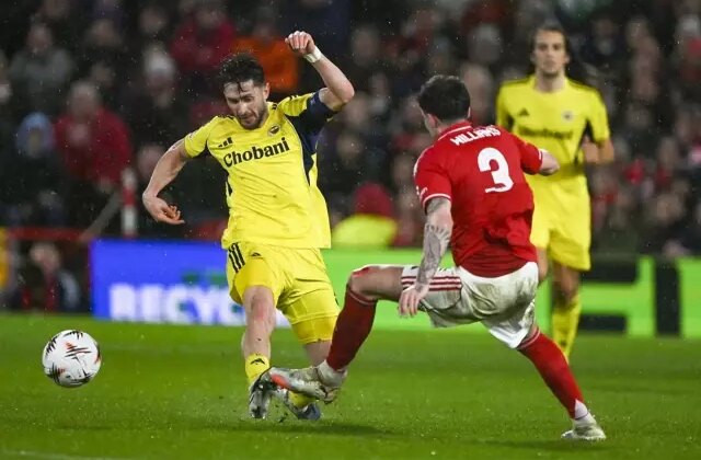 Aynı detaya dikkat çektiler! Bütün İngiltere’de Fenerbahçe’yi konuşuyor