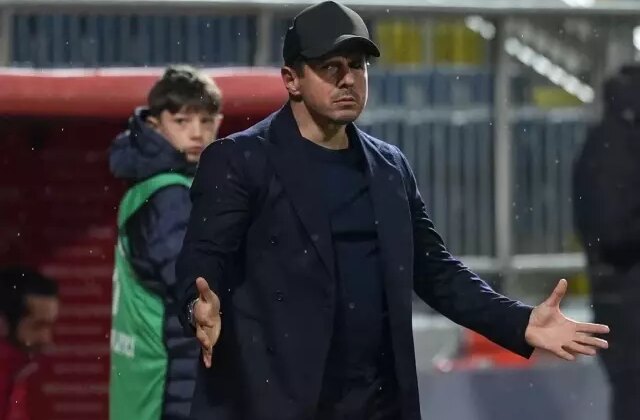 Ayrılık adım adım yaklaşıyor! Emre Belözoğlu’nun Kasımpaşa’sı 48 dakika 10 kişi oynayan rakibine de kaybetti