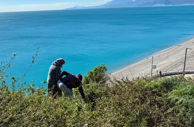 Bakımevindeki otizmli oğlu başka şehre nakledilmesin diye falezlere çıktı