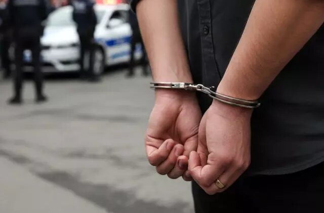 Arkadaşının ısrarıyla açtığı banka hesabı başına bela oldu