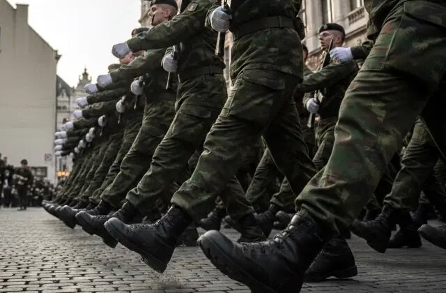 Belçika, yedek askerlik için yaş sınırını 67’ye yükseltti