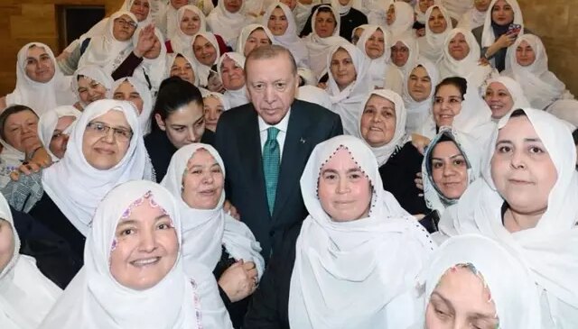 Belediye başkanını başörtüsü üzerinden hedef almıştı: 5 yıla kadar hapis istendi