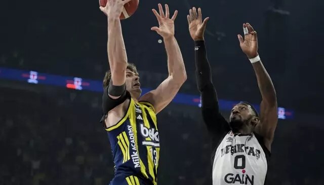Beşiktaş’ı deviren Fenerbahçe Beko, Türkiye Kupası’nda şampiyon