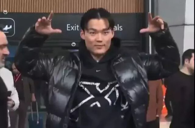 Beşiktaş’ın yeni transferi İstanbul’a indi! Yaptığı olay oldu