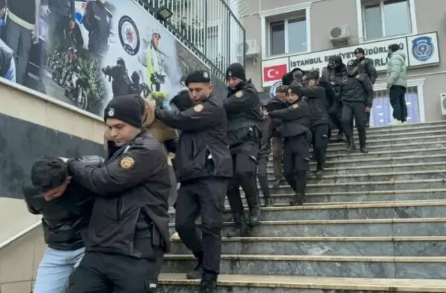 Borsa dolandırıcılığına dev darbe! 40 kişi tutuklandı