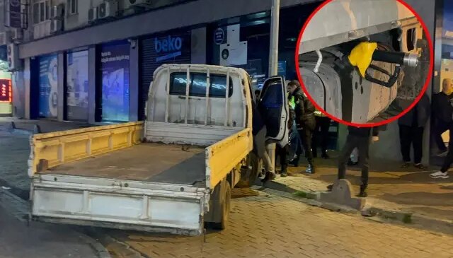 Çalıntı araçla yakıt alırken polisi gördü, kaçarken direğe çarptı