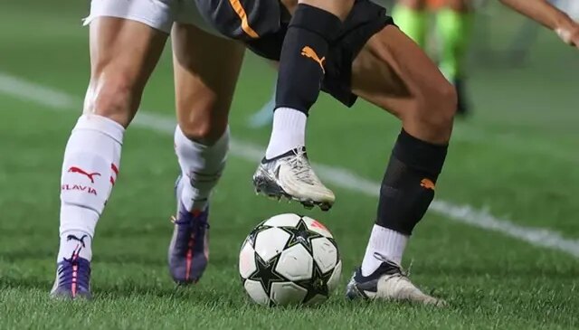 Cezalı futbolcu oynatmanın bedelini çok ağır ödettiler