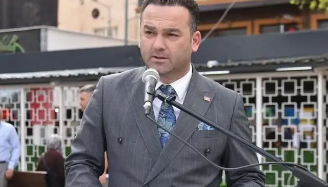 CHP, taciz suçlamasıyla tutuklanan belediye başkanını disipline sevk etti