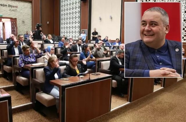 CHP’yi sarsan istifanın ardından meclis üyelerinden ortak açıklama: Kabul edilemez buluyoruz