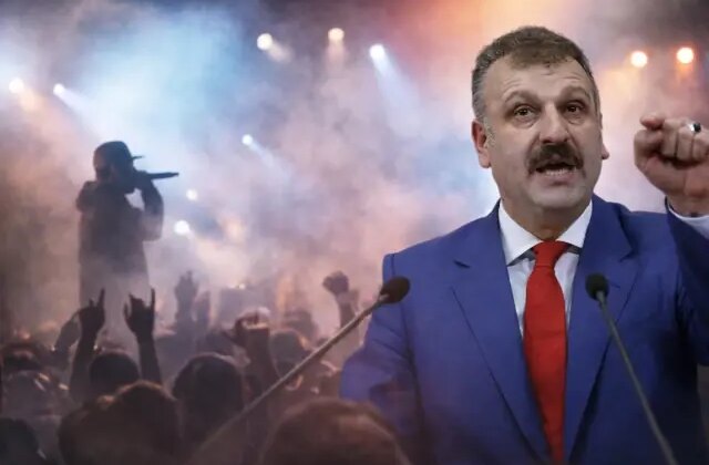 Cumhurbaşkanı Başdanışmanı Saral rapçileri yerin dibine soktu: Gençliğin zihnini kirletiyorlar