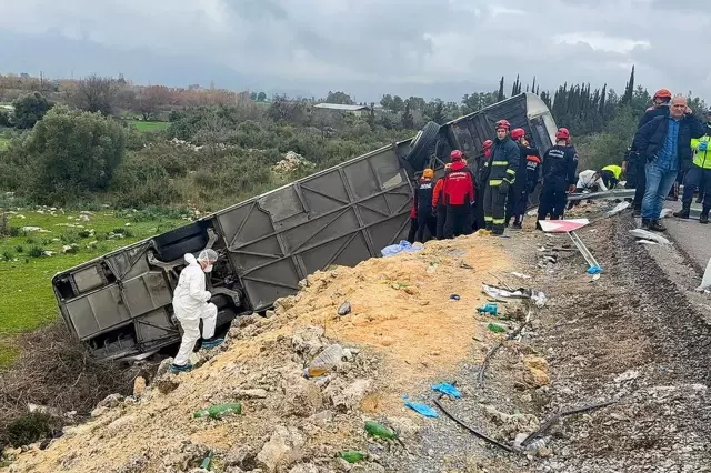 dugunden donenleri tasiyan otobus ucuruma 19543319 185 o