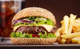 Dünyanın en büyüklerindendi, yüzlerce şubesini kapatıyor