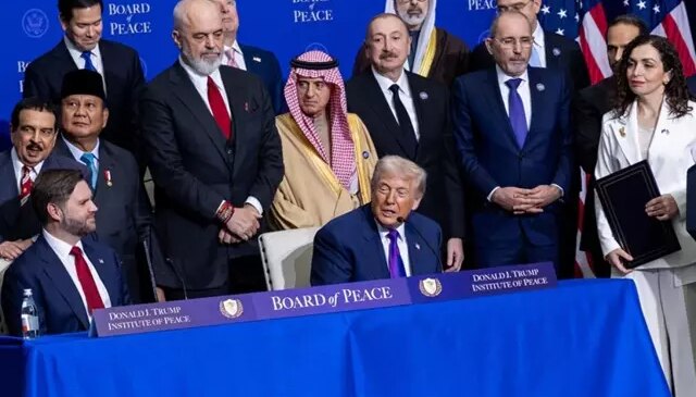 Tarihi zirvede söylediklerine bakın: Genç ve yakışıklı erkeklerden…