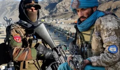 Dünyayı tedirgin eden savaşta Afganistan’dan Pakistan’a zeytin dalı