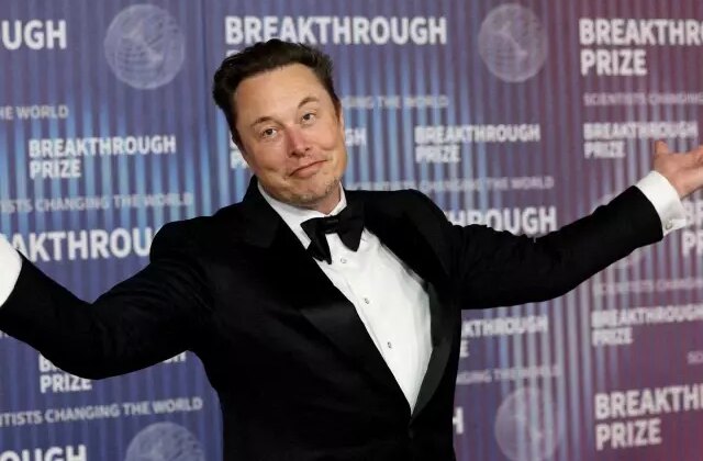 Elon Musk’tan milyar dolarlık itiraf: Sadece 850 milyon dolarım var