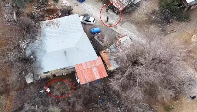 Emniyet müdürü bizzat sahaya indi! Köy kuşatıldı, kuş uçurtulmadı