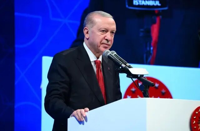 Erdoğan, BAE Devlet Başkanı Nahyan ile görüştü