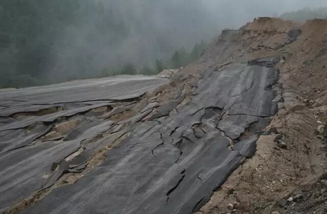 Felaketi yaşıyorlar! Okullar tatil edildi, zorunlu işi olmayan bu ilçeye gitmesin
