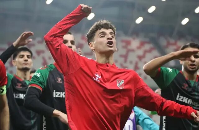 Fenerbahçe anlaşmaya vardığı Adem Yeşilyurt’un ilk taksitini ödüyor