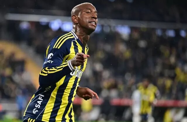 Fenerbahçe ikinci yarıda yıldızlarıyla geri döndü