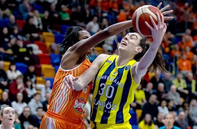 Fenerbahçe’yi Avrupa şampiyonu yapan Breanna Stewart, 3 yıl aradan sonra geri döndü