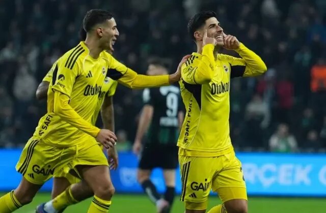 20 yıl sonra bir ilk! Fenerbahçe zorlu deplasmanda 2 golle güldü