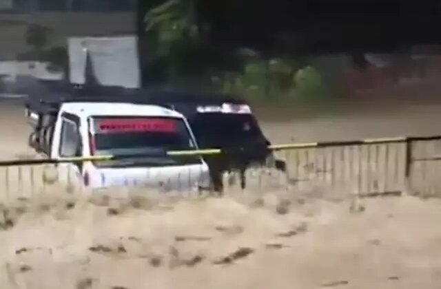 Filipinler’de tropikal fırtına: 12 ölü