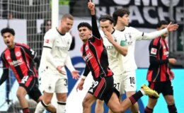 Frankfurt, 7 maçlık kabustan uyandı