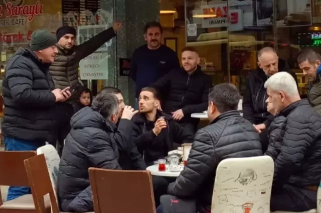 galatasaray in yildizi mahallesini ziyaret etti 19562740 9930 o