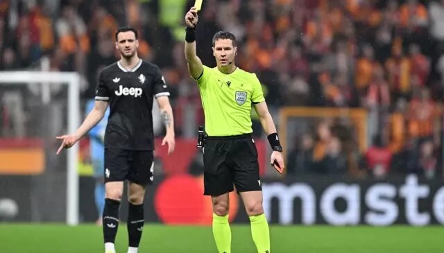 Galatasaray-Juventus maçını baştan sona izleyen herkes aynı detaya takıldı