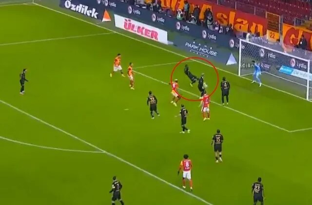 Galatasaray maçında kendi kalesine gol atan futbolcuyu 2. Lig’e gönderdiler