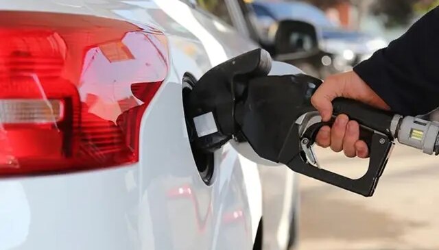 Gerilim pompayı vurdu! Akaryakıta bir zam daha geliyor