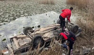 Göle düşen otomobilin sürücüsü öldü