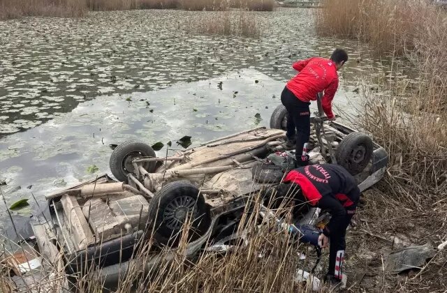 Göle düşen otomobilin sürücüsü öldü