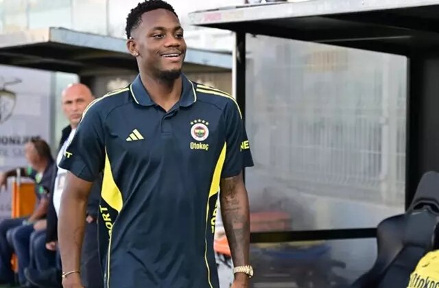 Güle güle Jhon Duran! Akşamki maçı beklemeden uçağa binip gitti