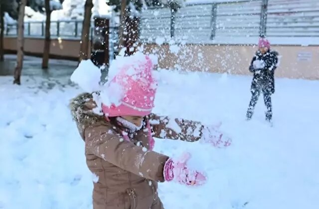 Haberler peş peşe geldi: 7 ilde eğitime kar engeli