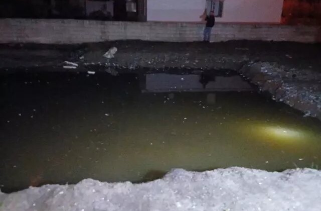 Su dolu temelin içine düşen 5 ve 6 yaşındaki iki kardeş hayatını kaybetti