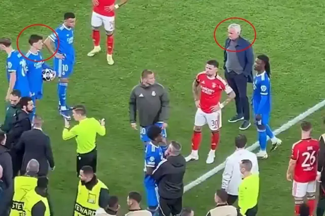 herkes ayni detaya takildi dev mactan gunler 19585385 8983 o